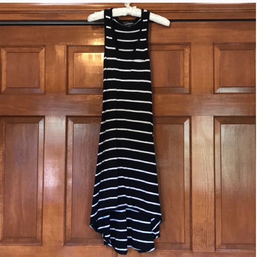 ✨Express Striped High-Low T-shirt Dress✨ - Picture 2 of 7